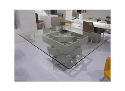 Vicente Dining Table by Acazzi